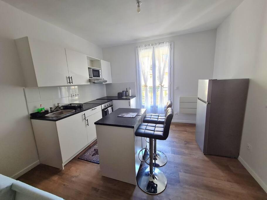 Appartement Moderne, 5 Min Du Centre Ville A Pied Beziers Luaran gambar